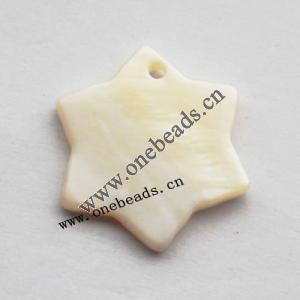 Shell Pendant Flower 14mm Sold by Bag