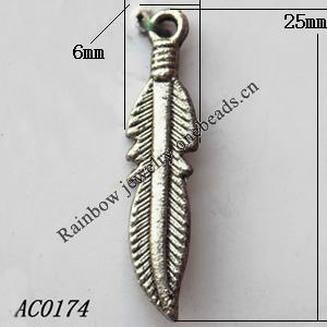 Pendant, Lead-free Zinc Alloy Jewelry Findings, Leaf 25x6mm Hole:1mm, Sold by Bag