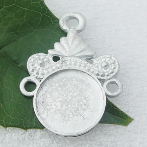 Zinc Alloy Pendant Settings, Nickel-free & Lead-free, 24x32mm, Interior diameter:15mm, Sold by PC 