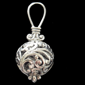 Hollow Bali Pendant Zinc Alloy Jewelry Findings, 18x42mm, Sold by Bag