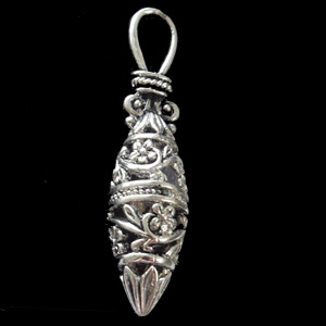 Hollow Bali Pendant Zinc Alloy Jewelry Findings, 12x47mm, Sold by Bag
