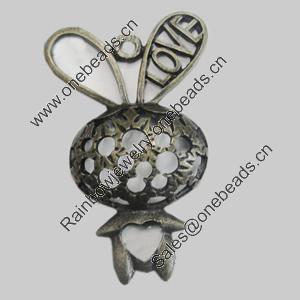 Pendant/Charm. Fashion Zinc Alloy Jewelry Findings. Lead-free. Animal 43x27mm  Sold by Bag