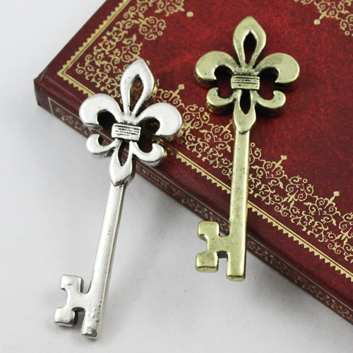 Pendant. Fashion Zinc Alloy jewelry findings. Key 25x67mm. Sold by PC