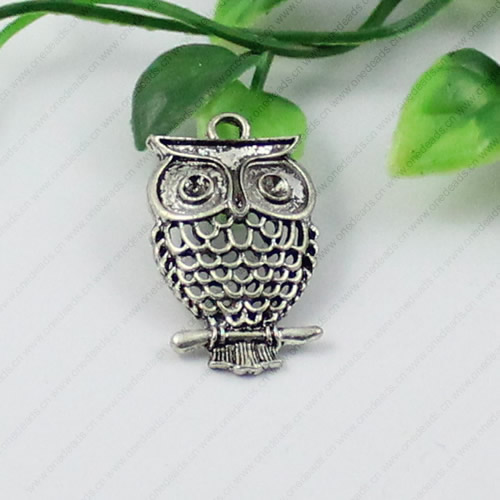 Pendant/Charm. Fashion Zinc Alloy Jewelry Findings. Lead-free. Animal  32x19mm. Sold by KG