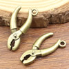 Pendant. Fashion Zinc Alloy jewelry findings. Pliers 24x13mm. Sold by Bag
