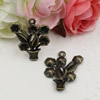 Pendant. Fashion Zinc Alloy jewelry findings. Flower 28x24mm. Sold by KG