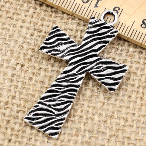 Pendant. Fashion Zinc Alloy jewelry findings.Cross 45x27mm. Sold by KG